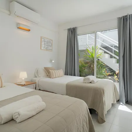 Casa Picon En Puerto Del Carmen, Con Terraza, Vistas Al Mar, Piscina Y Junto A La Playa Daire *
