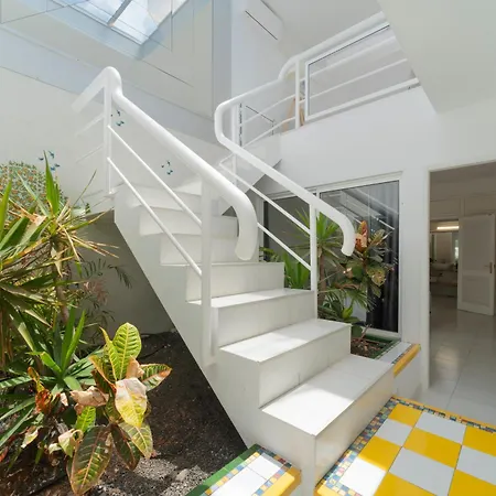 شقة Casa Picon En Puerto Del Carmen, Con Terraza, Vistas Al Mar, Piscina Y Junto A La Playa