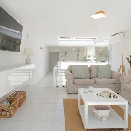 Casa Picon En Puerto Del Carmen, Con Terraza, Vistas Al Mar, Piscina Y Junto A La Playa * Puerto del Carmen (Lanzarote)