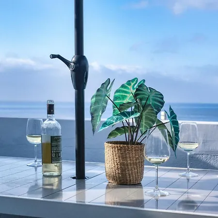 Апартаменты Casa Picon En Puerto Del Carmen, Con Terraza, Vistas Al Mar, Piscina Y Junto A La Playa