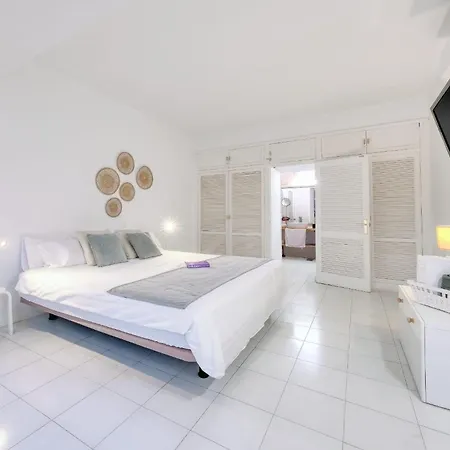 Апартаменты Casa Picon En Puerto Del Carmen, Con Terraza, Vistas Al Mar, Piscina Y Junto A La Playa *