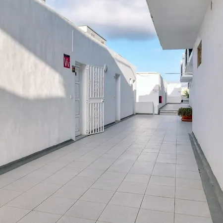 Casa Picon En Puerto Del Carmen, Con Terraza, Vistas Al Mar, Piscina Y Junto A La Playa Пуэрто дель Кармен