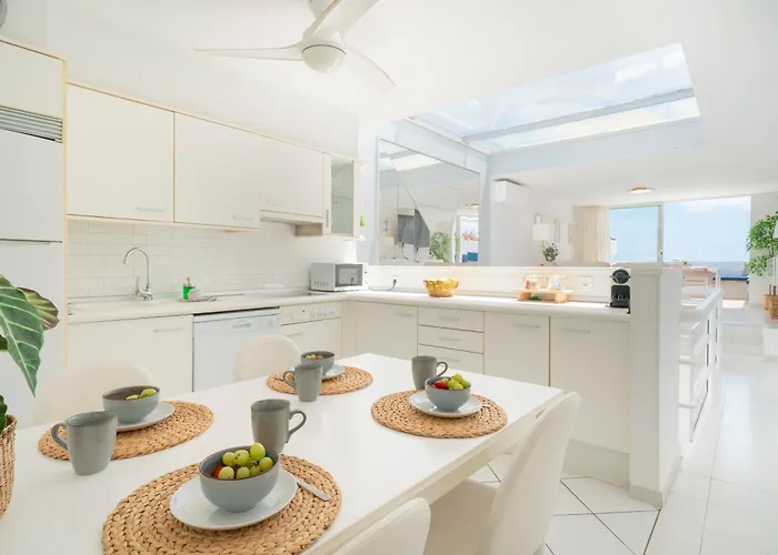 Casa Picon En Puerto Del Carmen, Con Terraza, Vistas Al Mar, Piscina Y Junto A La Playa Apartment